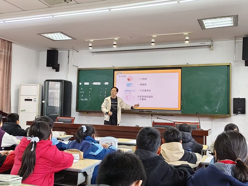 李1.jpg